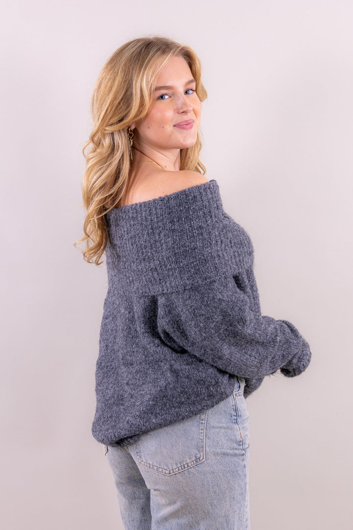 Nela off shoulder knit