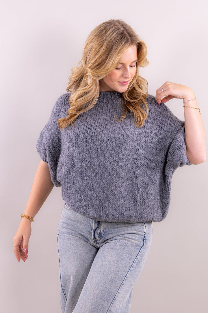 Leah’s Kurzarm-Strickpullover