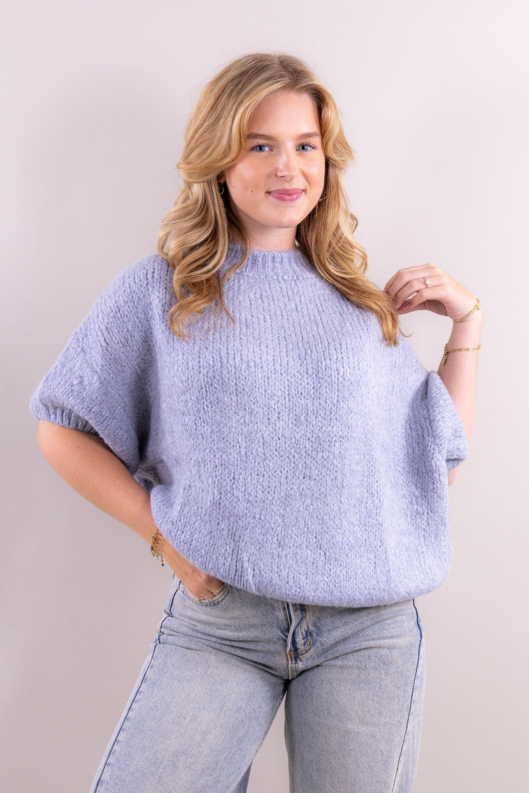 Leah’s Kurzarm-Strickpullover