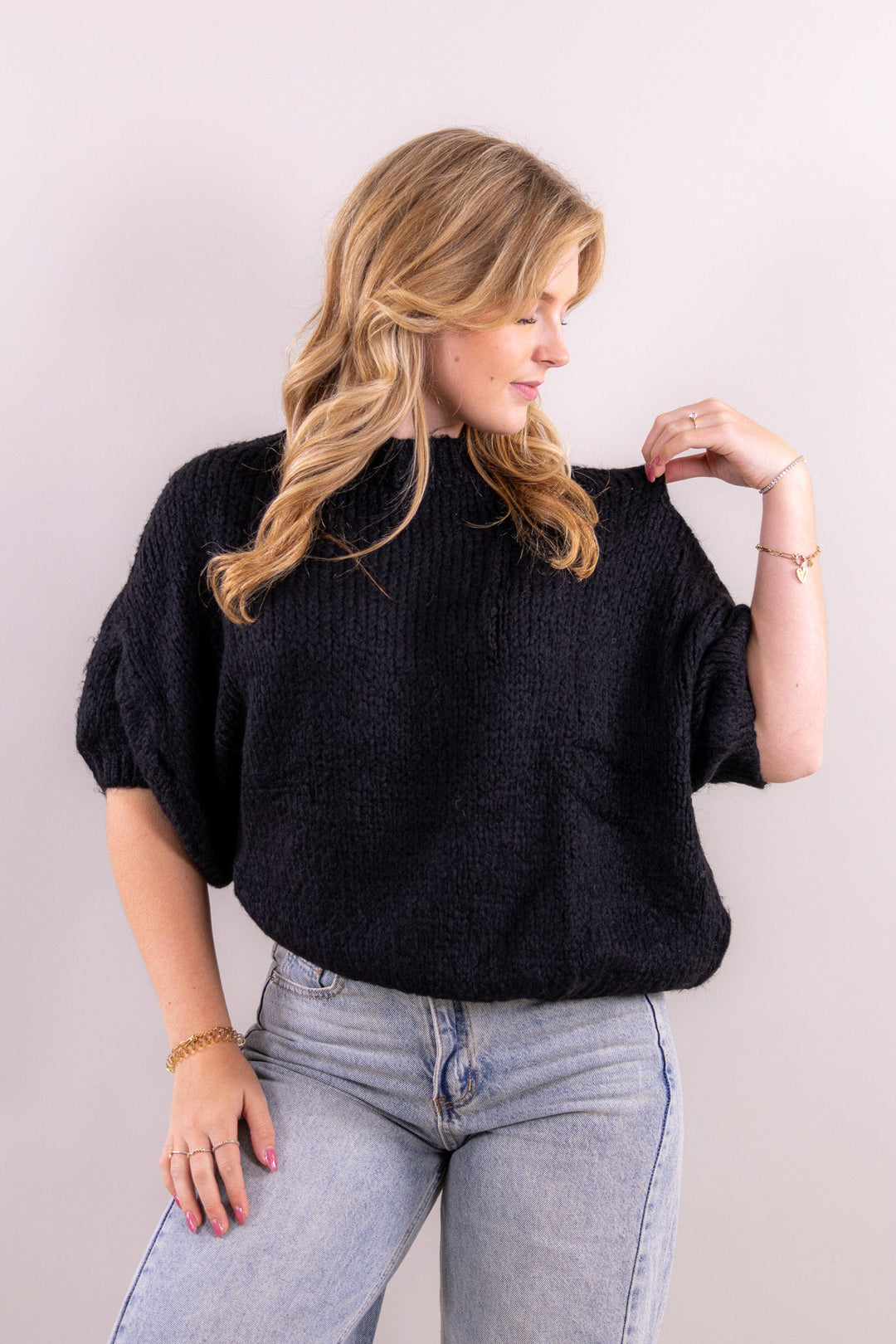 Leah’s Kurzarm-Strickpullover